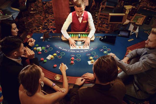 A Complete Guide to Playing Slots on Miliarslot77